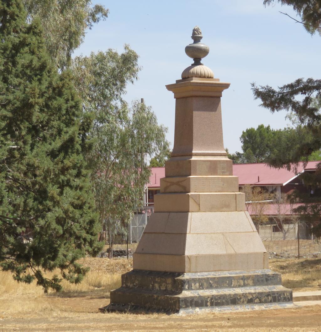 Fauresmith burger monument